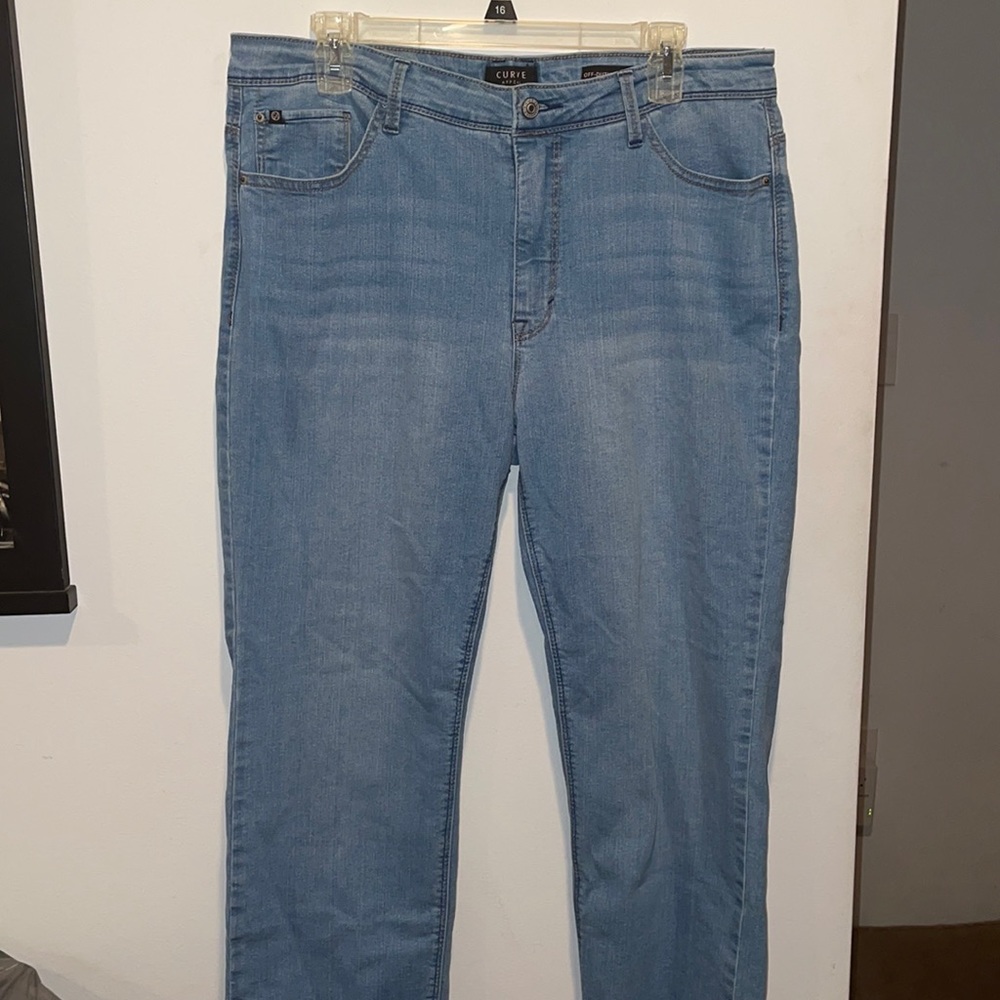 Straight Leg jeans